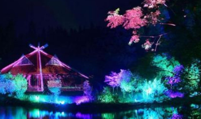 創(chuàng)新推出“VR+政務(wù)服務(wù)”、“VR+智慧安防”